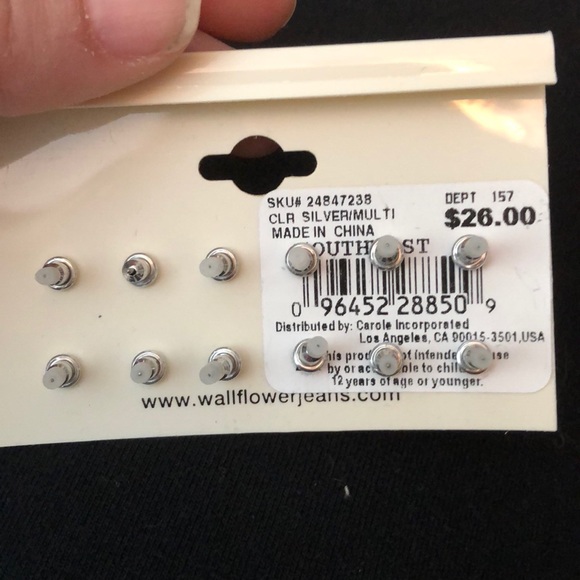 NWT Wallflower set of six earrings - Picture 2 of 2